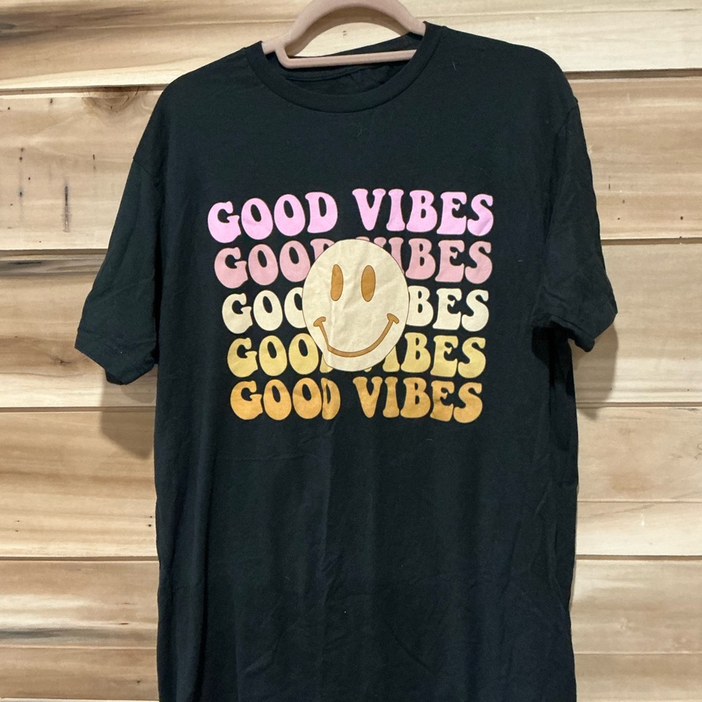 Good Vibes Graphic T-Shirt